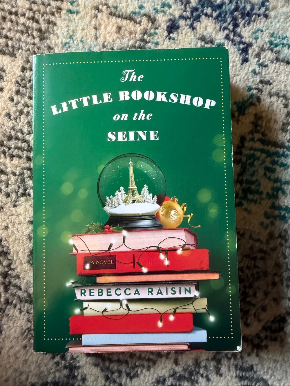 The Little Bookshop on the Seine - Green Cover